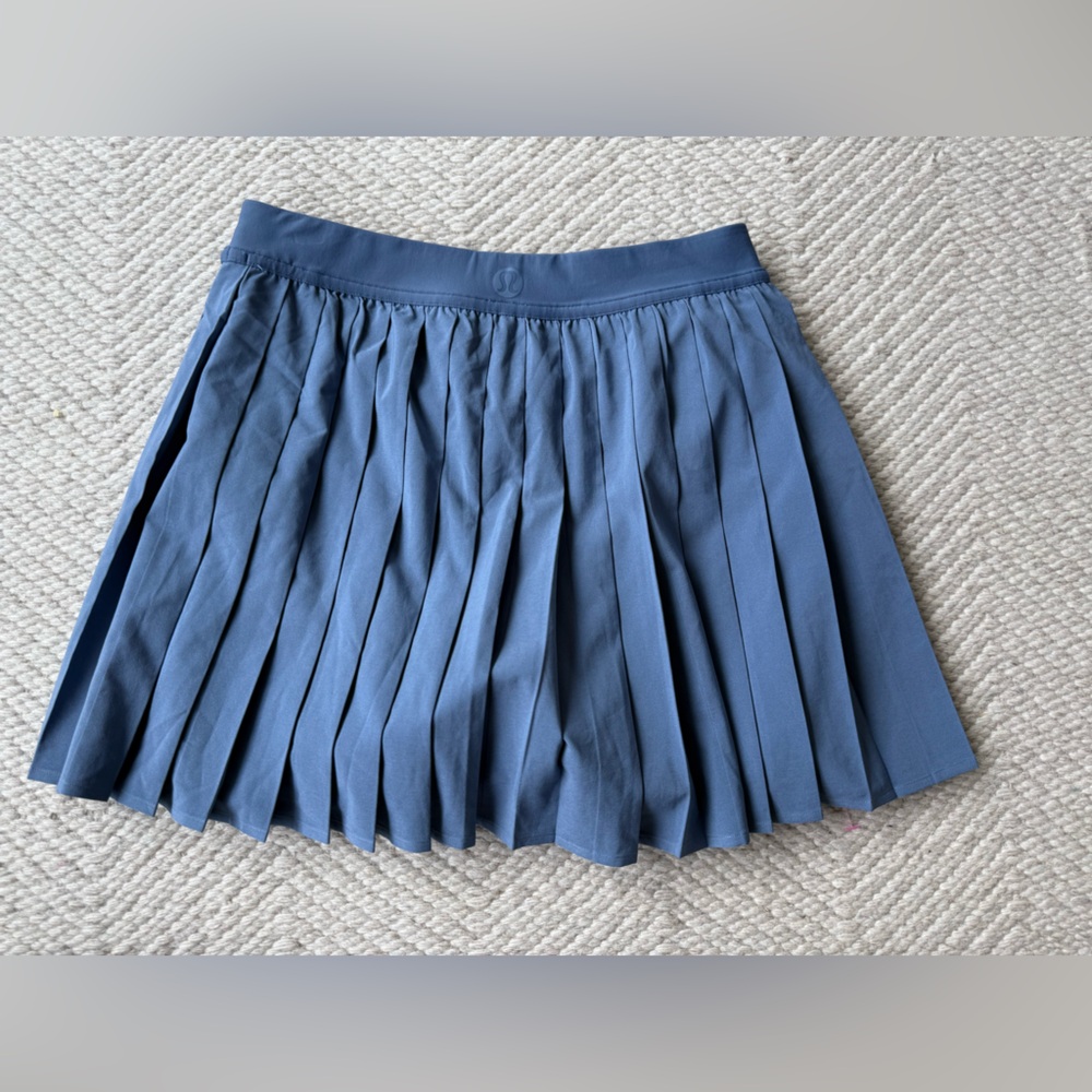 Lululemon High-Rise Pleated Tennis Skort Oasis Blue sz 4 - Picture 4 of 6